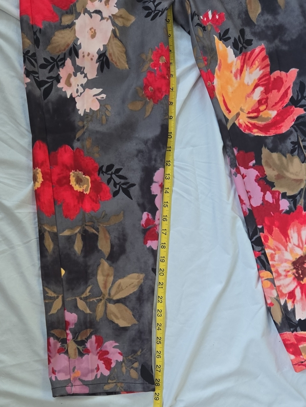 Men's Pants Grey With Multi Color Flowers On Front/Back Beautiful Rich Colors - Picture 3 of 15